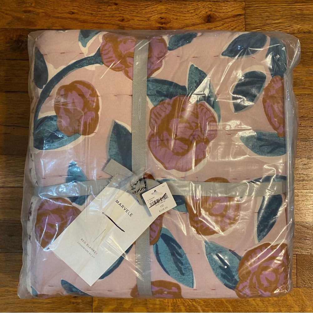 Anthropologie Patchwork Marvel Bed Blanket, Reversible, 82” x 60”, 100% Cotton - Picture 7 of 7